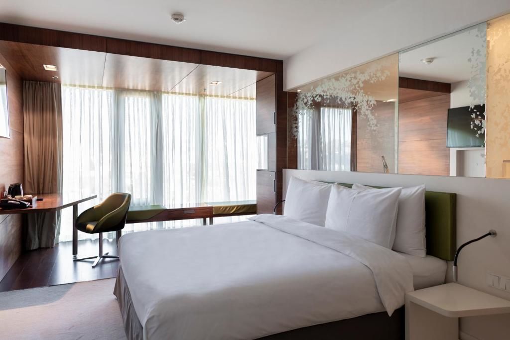 Отель Radisson Blu Iveria Hotel Тбилиси