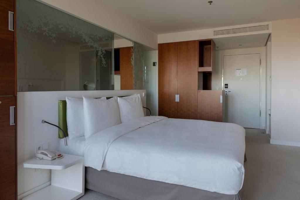 Отель Radisson Blu Iveria Hotel Тбилиси