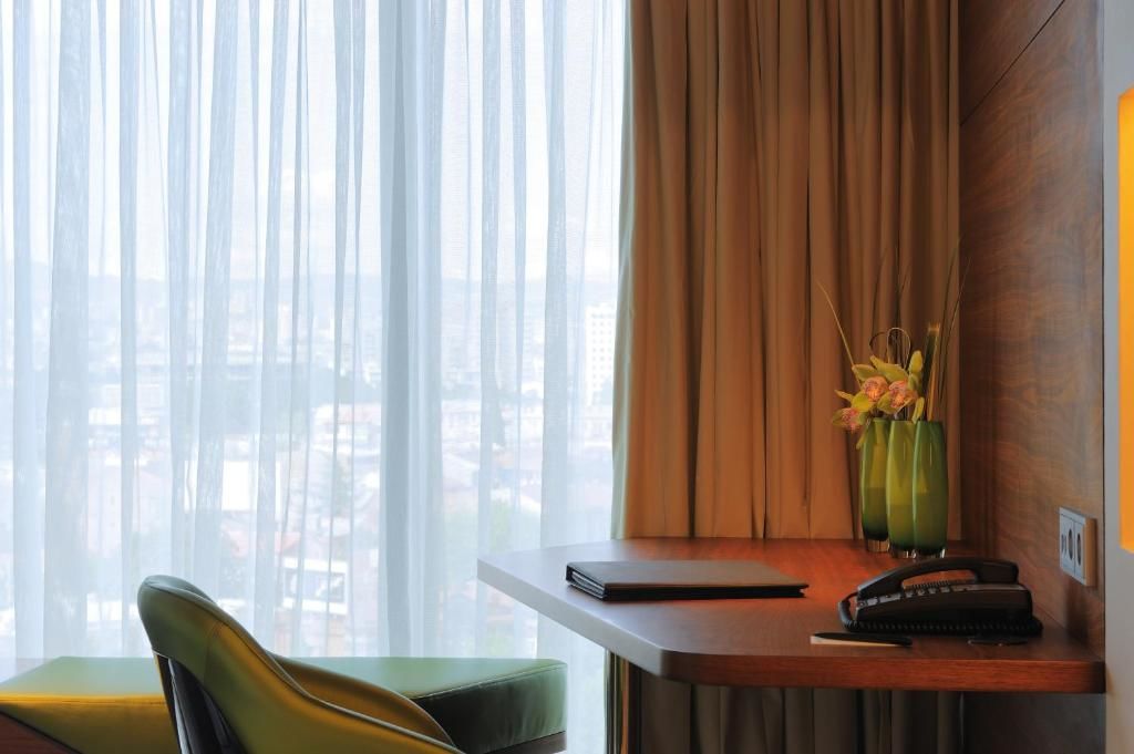 Отель Radisson Blu Iveria Hotel Тбилиси