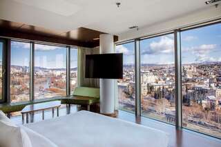 Отель Radisson Blu Iveria Hotel Тбилиси Представительский люкс-1