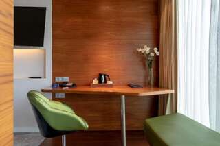 Отель Radisson Blu Iveria Hotel Тбилиси Улучшенный номер с видом на город - Верхний этаж-3